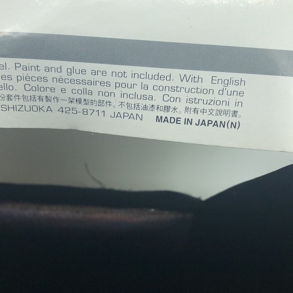 Hasegawa 1:48 Scale Kit Vought F-8E Crusader Model - Picture 3 of 12